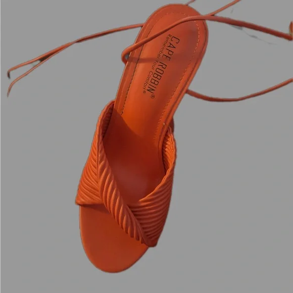 Cape Robbin LIMITED EDITION Women's Platform Heels - Picture 4 of 5